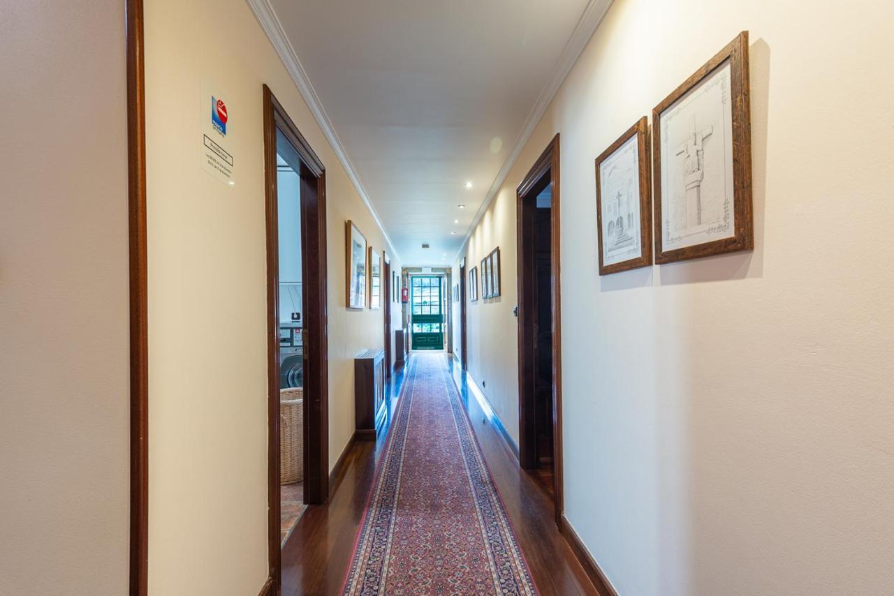 - Casa De Dugium